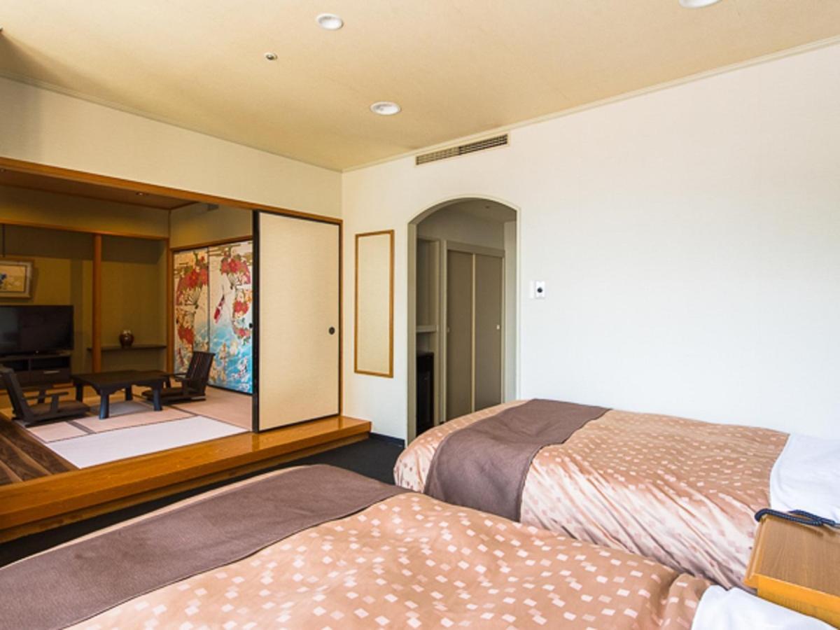 Livemax Resort Kaga Yamashiro Bagian luar foto